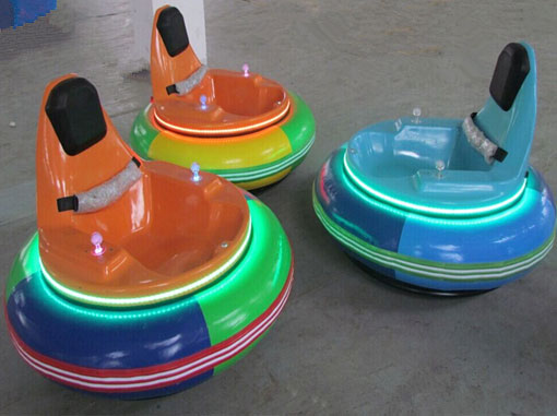 Inflatable bumper cars rides 