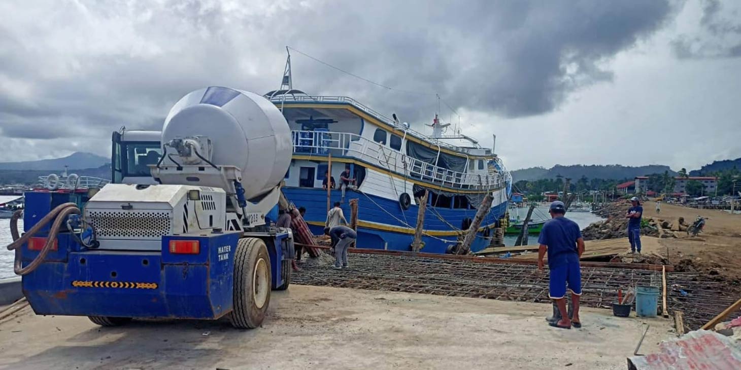 AS-3.5 Self Loading Mixer Concrete For Pavement At The Harbor